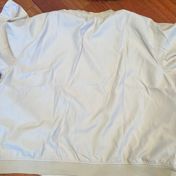 Men’s Short Sleeves Golf Windbreaker - Picture 6 of 9